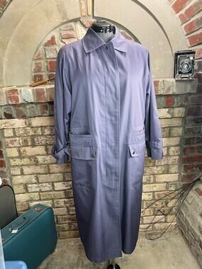 JG hook trench coat Vintage 1980s dusty blue